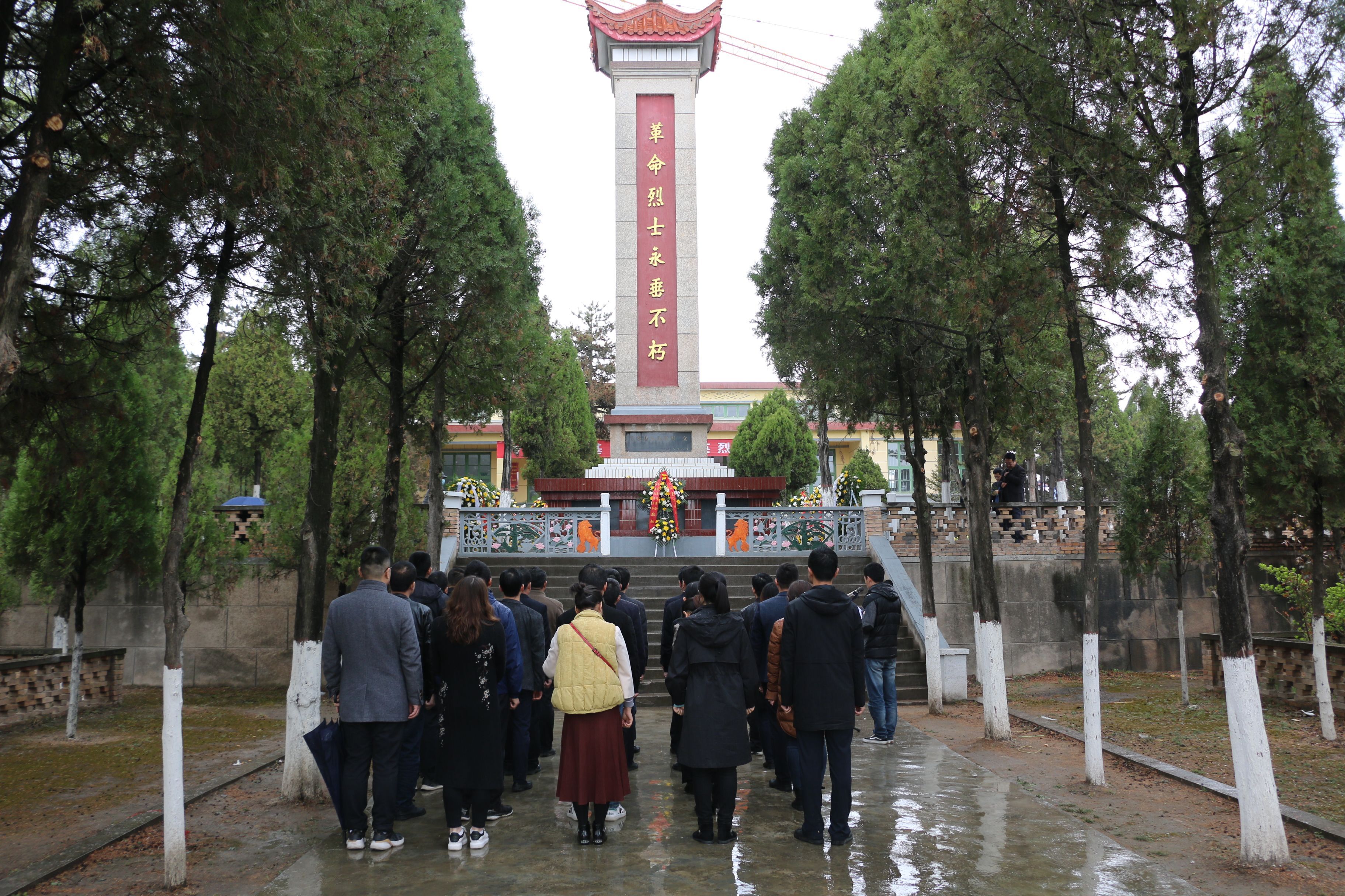 清明祭扫1.jpg